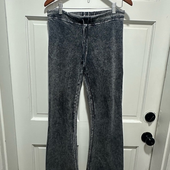 Y2K Bejeweled by Susan Fixel 2000s Flare Pants size Med. EUC - Picture 2 of 5